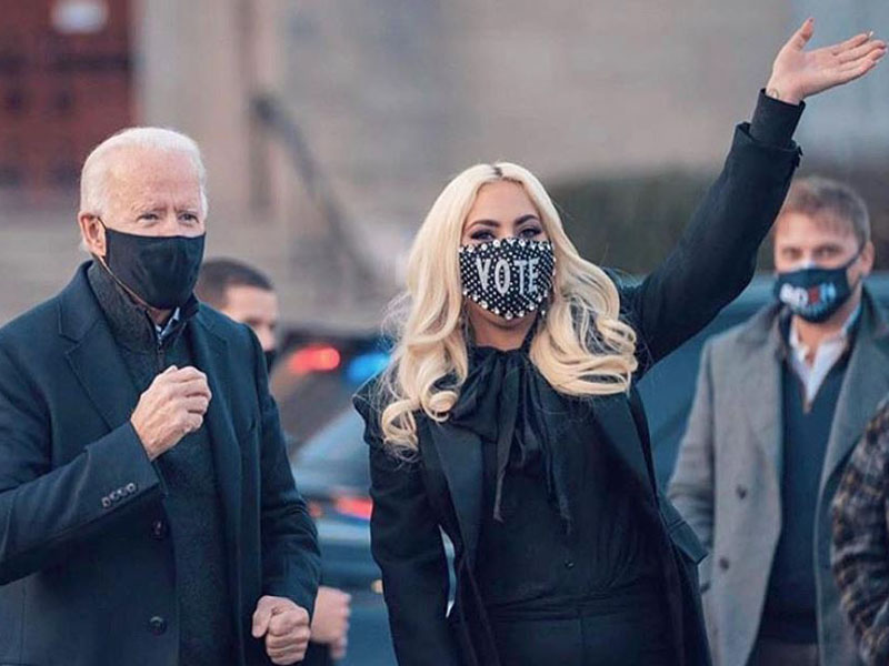 Lady Gaga en el acto de cierre de Biden