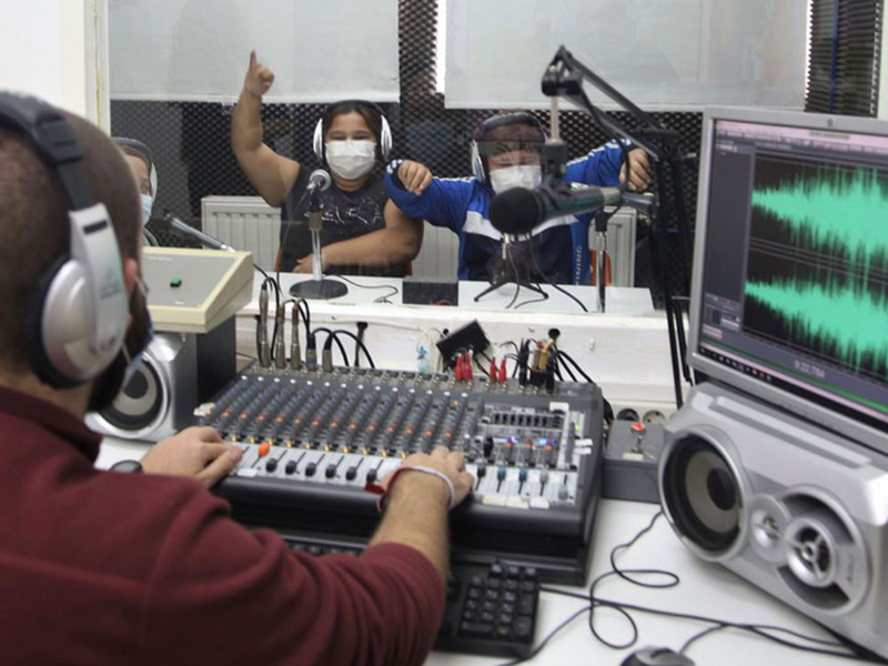 Radio Abierta de Sevilla, una radio comunitaria, educativa y… divertida