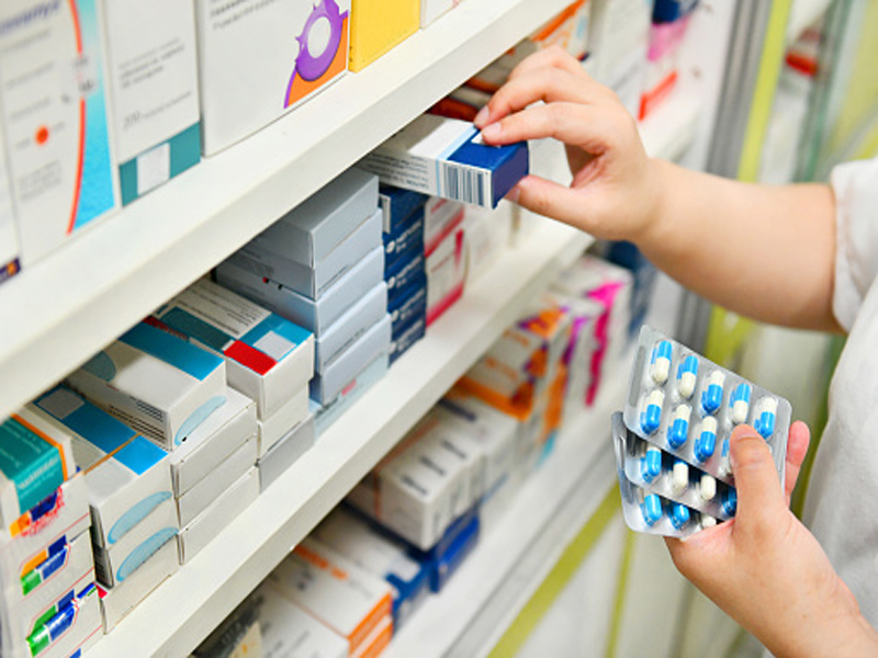 La compra de medicamentos cayó 12% en mayo 