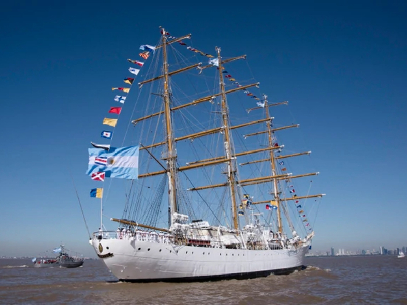 La Fragata Libertad en Mar del Plata 